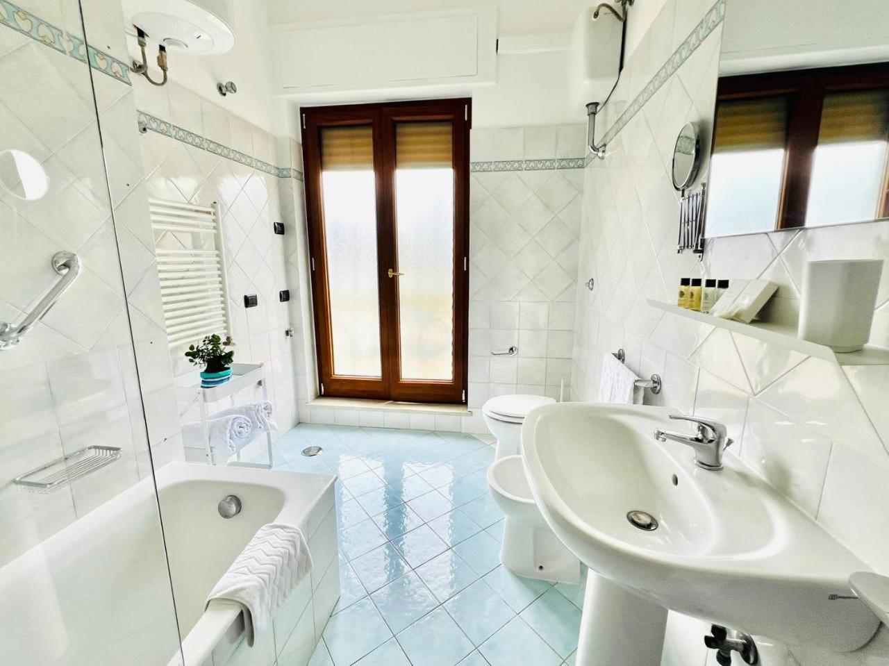 Azzurrissima Home-B&B Sorrento Centro エクステリア 写真