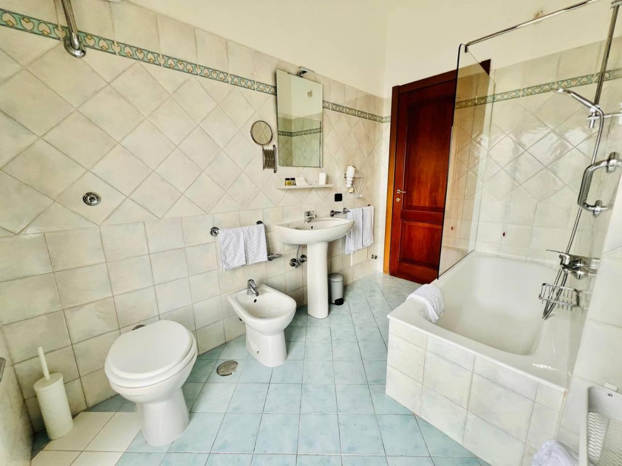 Azzurrissima Home-B&B Sorrento Centro エクステリア 写真
